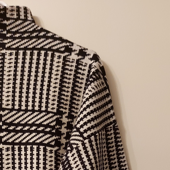 Elegant 3/4 sleeve high neck sweater - Picture 6 of 13